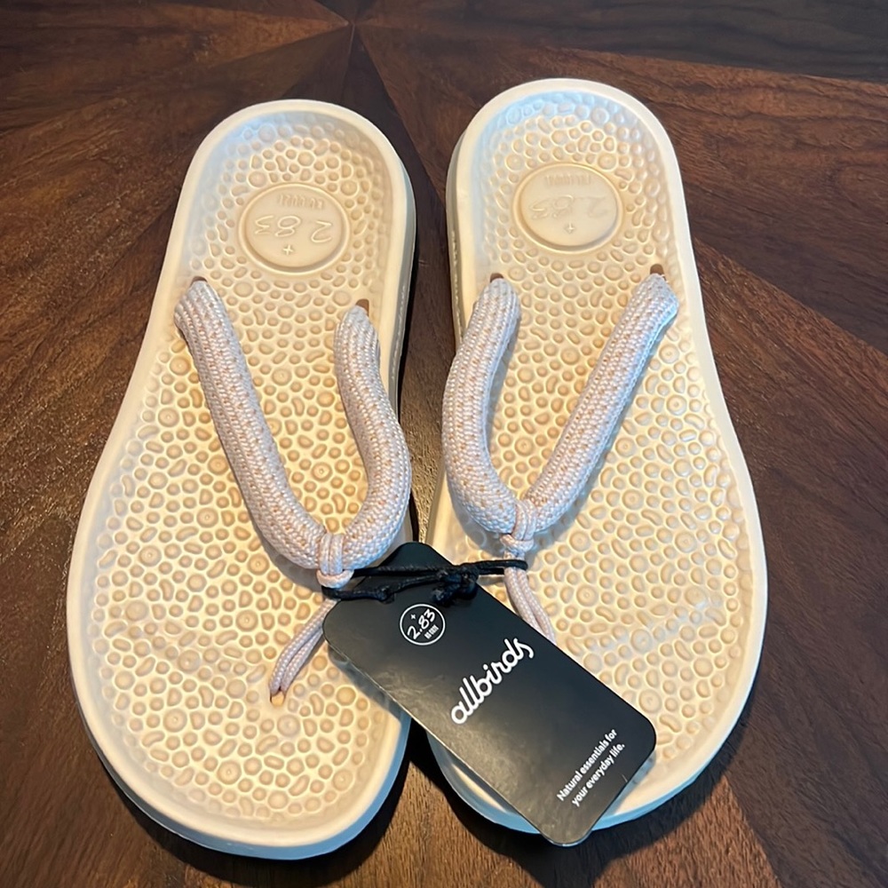 AllBirds sugar zeffer flip flops